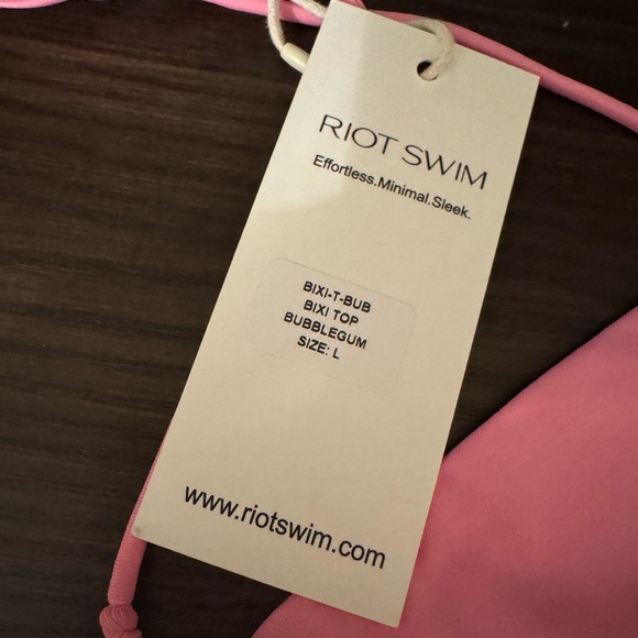 Revolve RIOT SWIM Bixi Bikini Top in Bubblegum Size L NWT - Picture 2 of 4